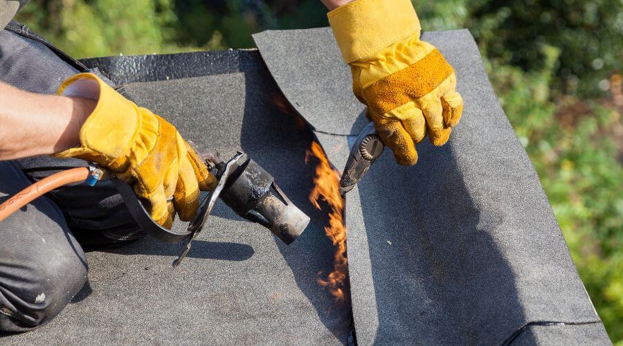 Professional gutter cleaning in Pennsauken, NJ